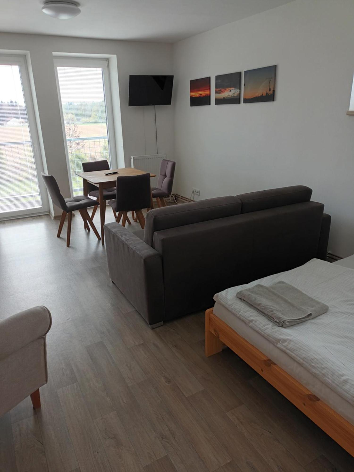 Penzion Na Samotach Apartment Jindrichuv Hradec Exterior photo