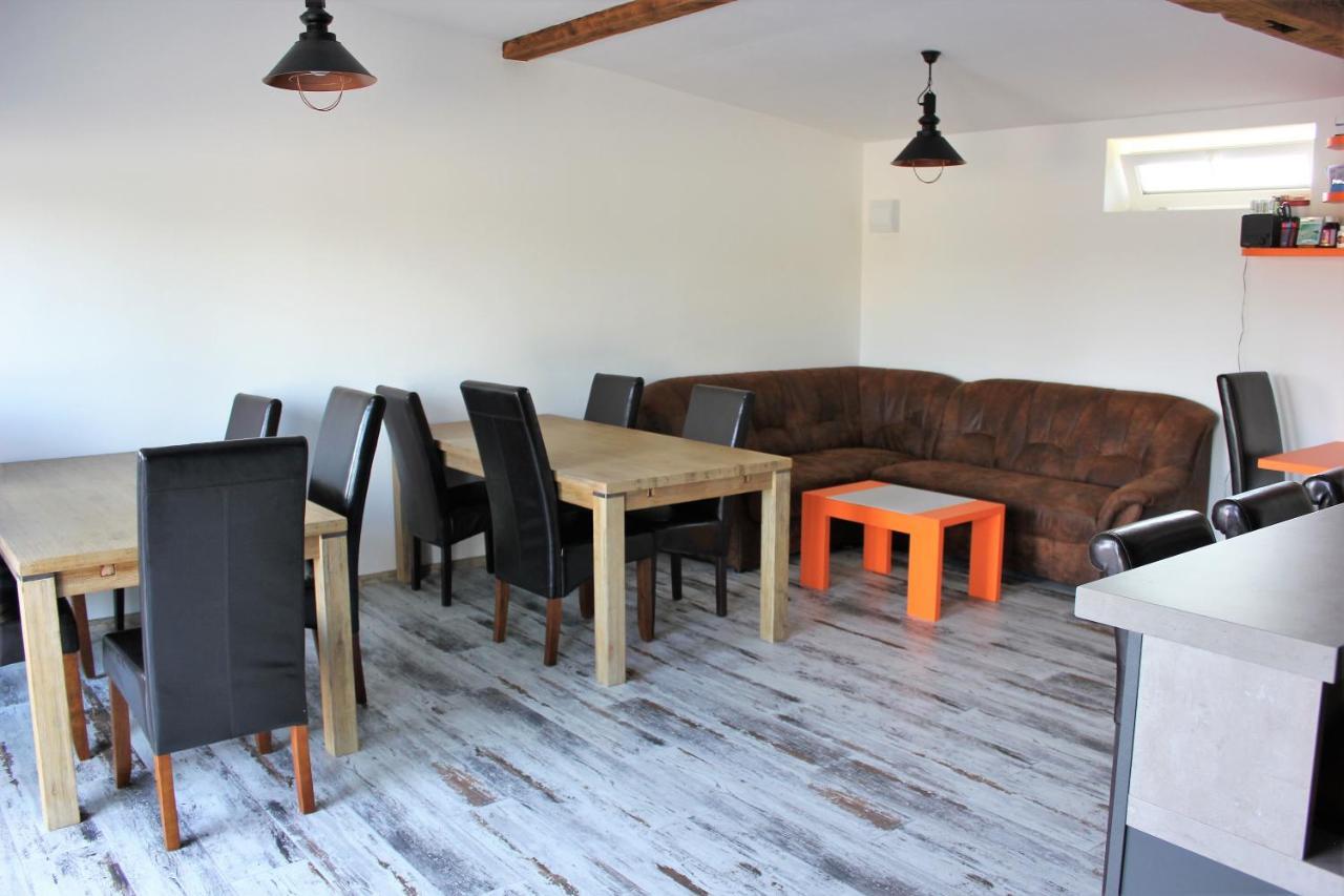 Penzion Na Samotach Apartment Jindrichuv Hradec Exterior photo